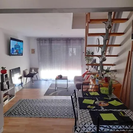 Charmante Maison A Avec Jardin Cloture Brévonnes